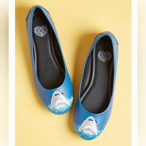 ISO: T.U.K Embroidered Shark Flats Size 8